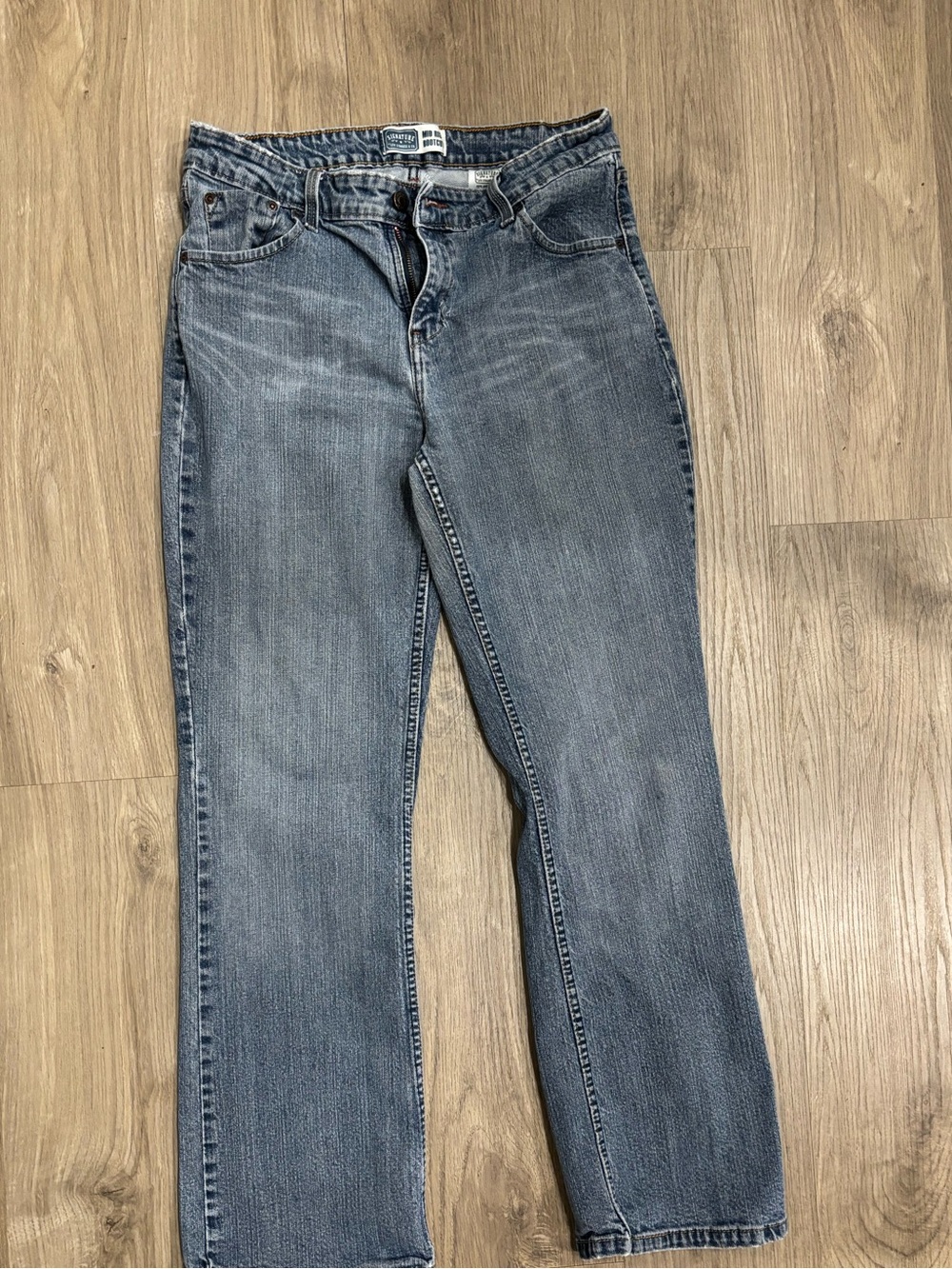 Signature by Levi Strauss Women's Straight-Leg Jeans - Faded Blue Size 12